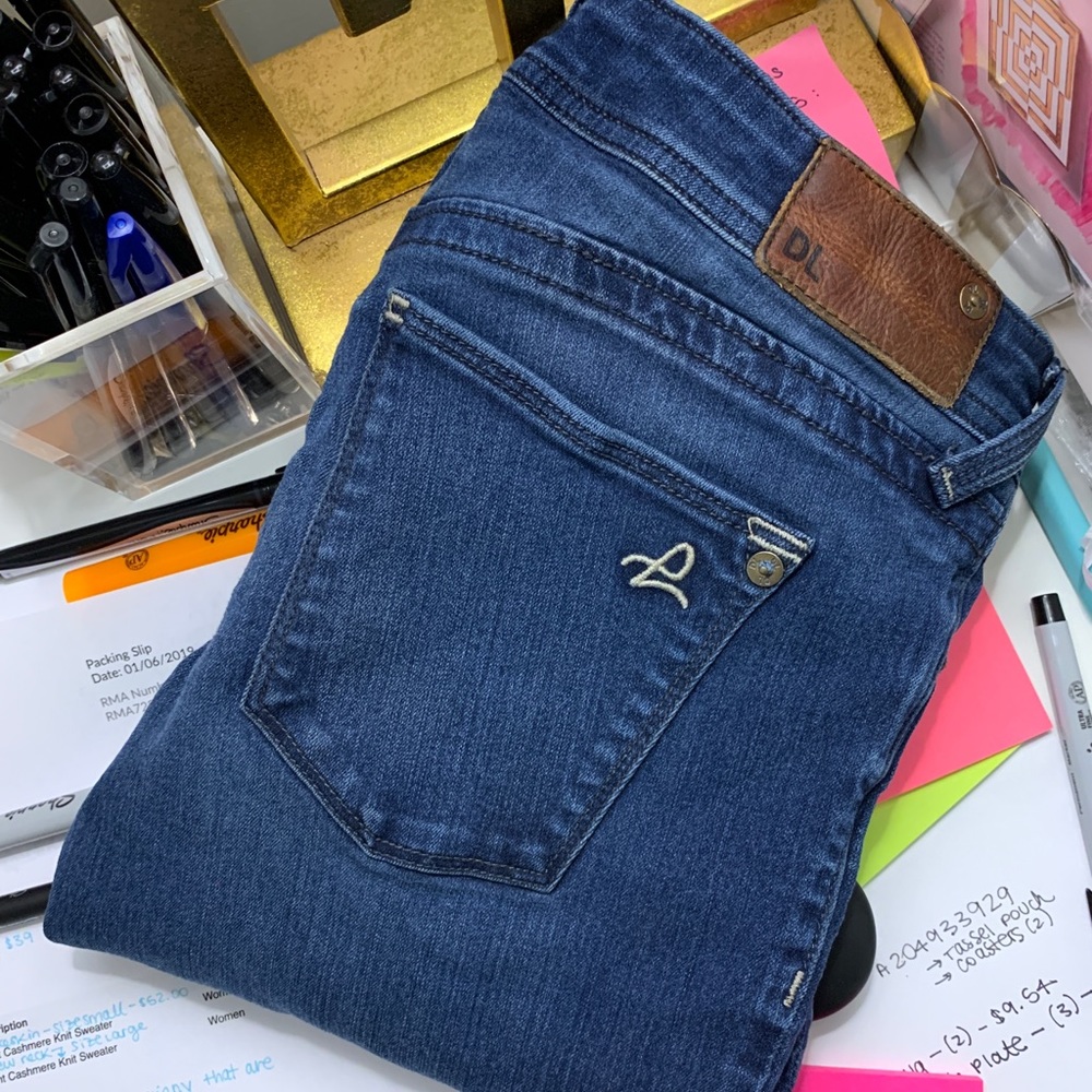 DL1961 Amanda Blue Skinny Jeans EUC Super Soft 26